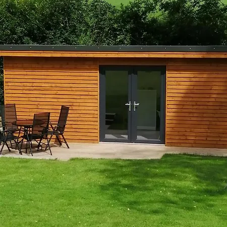 Lodge District And Eden Valley Thornhill *