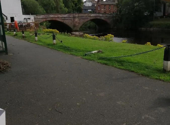 Lodge District And Eden Valley Thornhill *